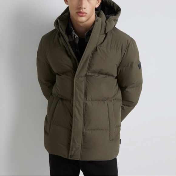 GG Leaf Other - GG LEAF! Puffer Army Green Jacket. Detachable hood. Water resistant oute…